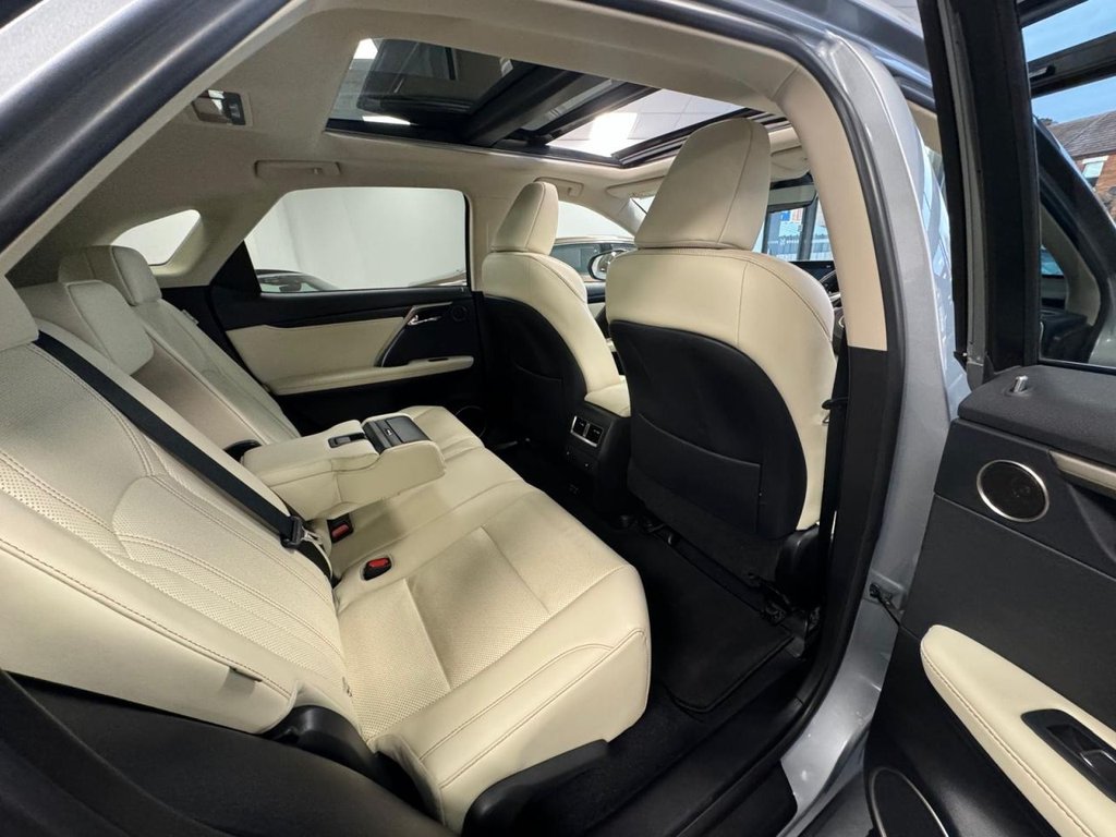 Used Lexus RX 2022 for sale - 76132726: Photo 9