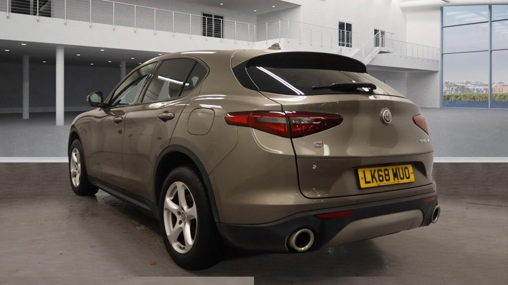 Used Alfa Romeo Stelvio 2018 for sale - 77048747: Photo 10