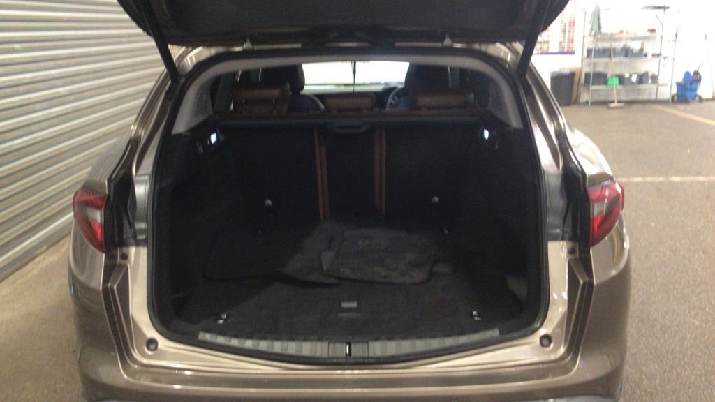 Used Alfa Romeo Stelvio 2018 for sale - 77048747: Photo 13