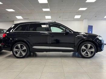 Used Audi Q7 2018 for sale - 78320431: Photo