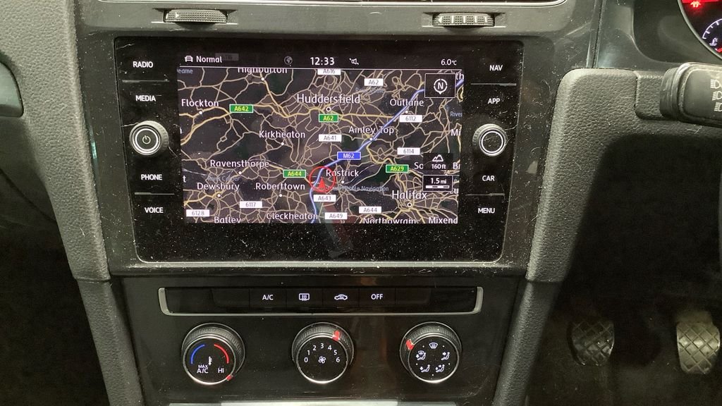 Used Volkswagen Golf 2019 for sale - 77250713: Photo 14