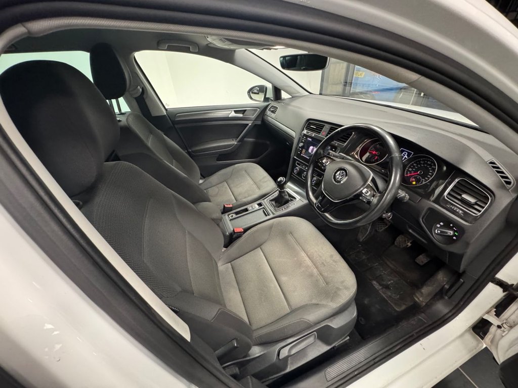 Used Volkswagen Golf 2019 for sale - 77250713: Photo 18