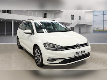 Used Volkswagen Golf 2019 for sale - 77250713: Photo