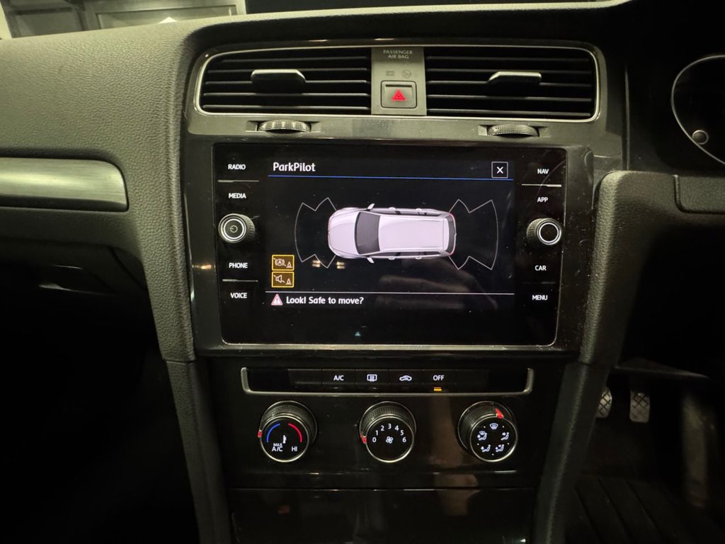 Used Volkswagen Golf 2019 for sale - 77250713: Photo 24