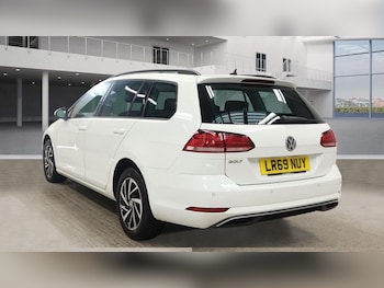 Used Volkswagen Golf 2019 for sale - 77250713: Photo