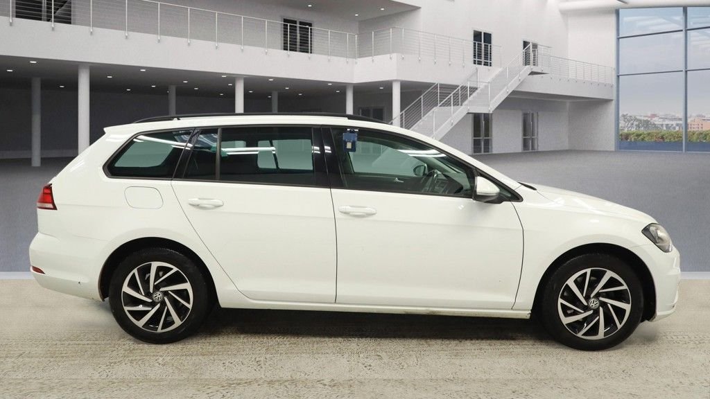 Used Volkswagen Golf 2019 for sale - 77250713: Photo 9