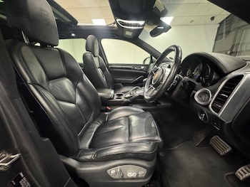 Used Porsche Cayenne 2016 for sale - 76389876: Photo