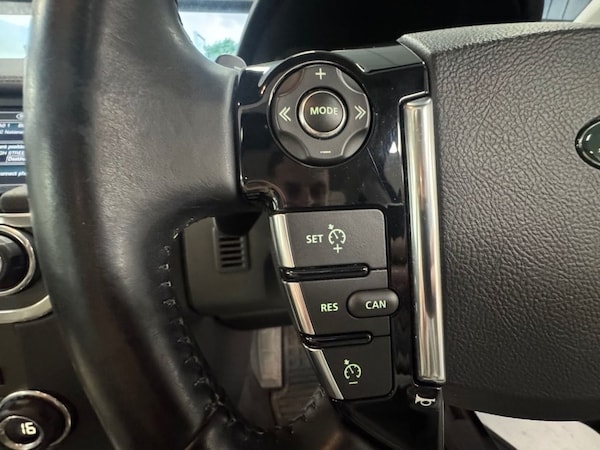 Used Land Rover Discovery 4 2013 for sale - 75679086: Photo 28