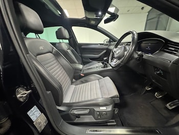 Used Volkswagen Passat 2019 for sale - 76717175: Photo