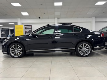 Used Volkswagen Passat 2019 for sale - 76717175: Photo
