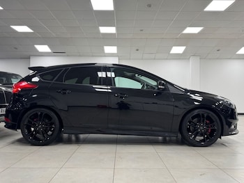 Used Ford Focus 2017 for sale - 76163269: Photo 4