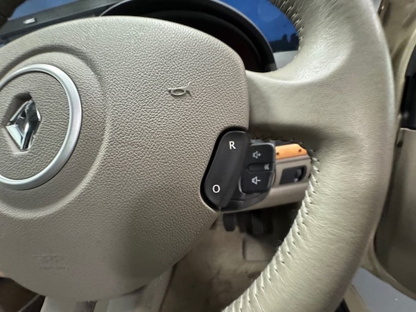 Used Renault Clio 2006 for sale - 76248534: Photo 27