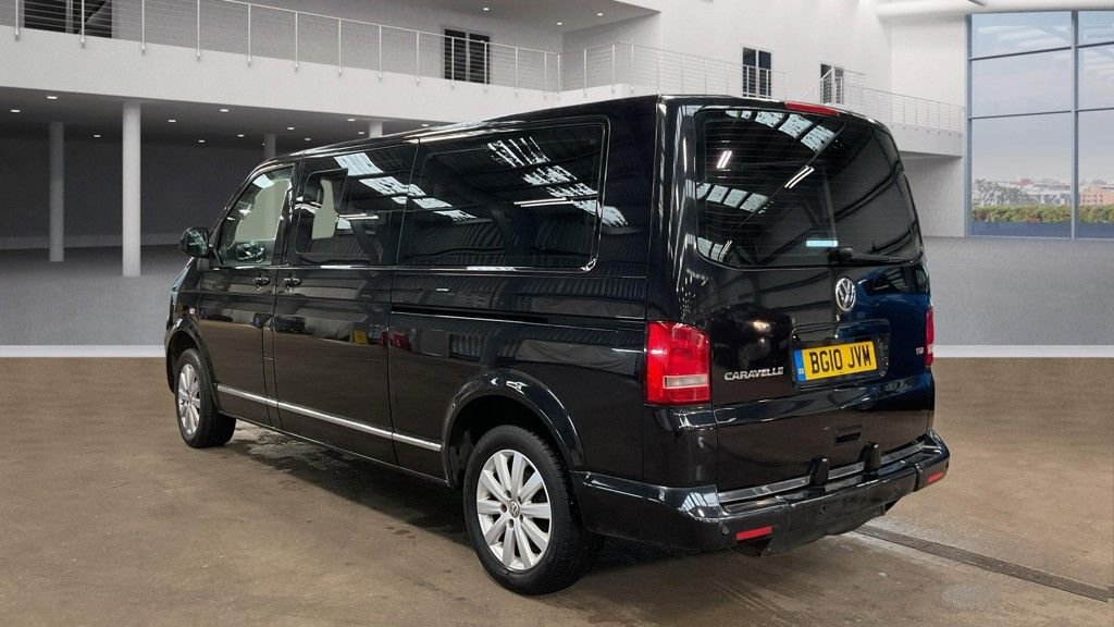 Used Volkswagen Caravelle 2010 for sale - 76698889: Photo 4
