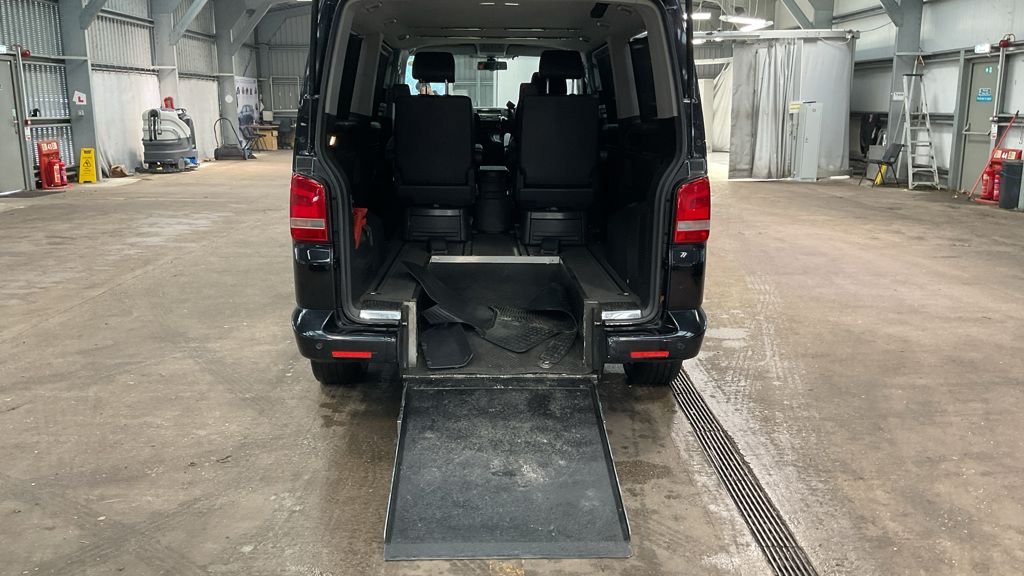 Used Volkswagen Caravelle 2010 for sale - 76698889: Photo 8