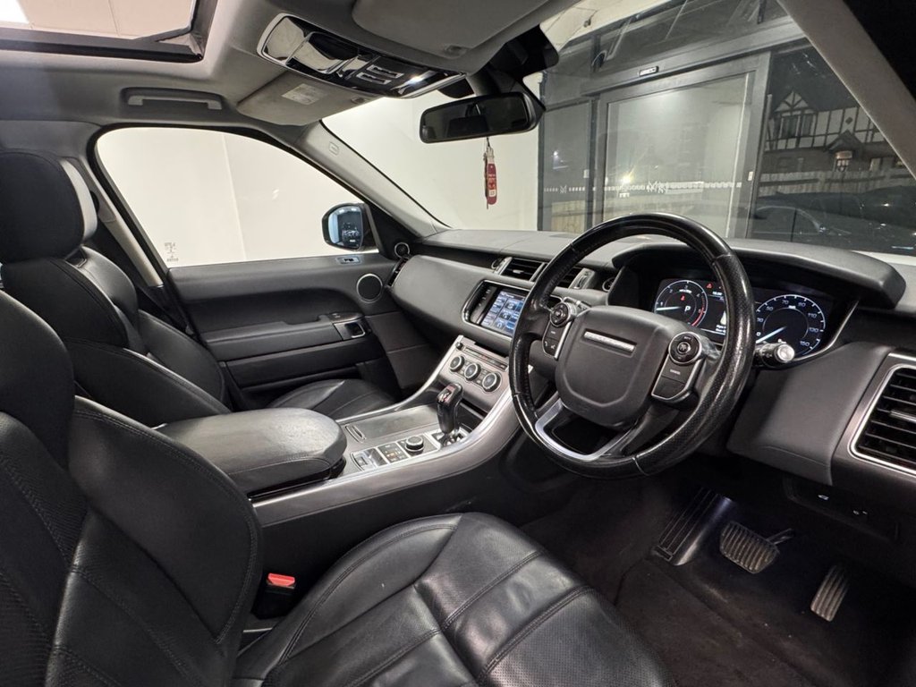 Used Land Rover Range Rover Sport 2014 for sale - 76868144: Photo 16