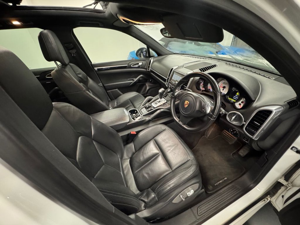 Used Porsche Cayenne 2013 for sale - 76523312: Photo 3