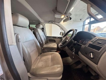 Used Volkswagen Caravelle 2012 for sale - 78955170: Photo