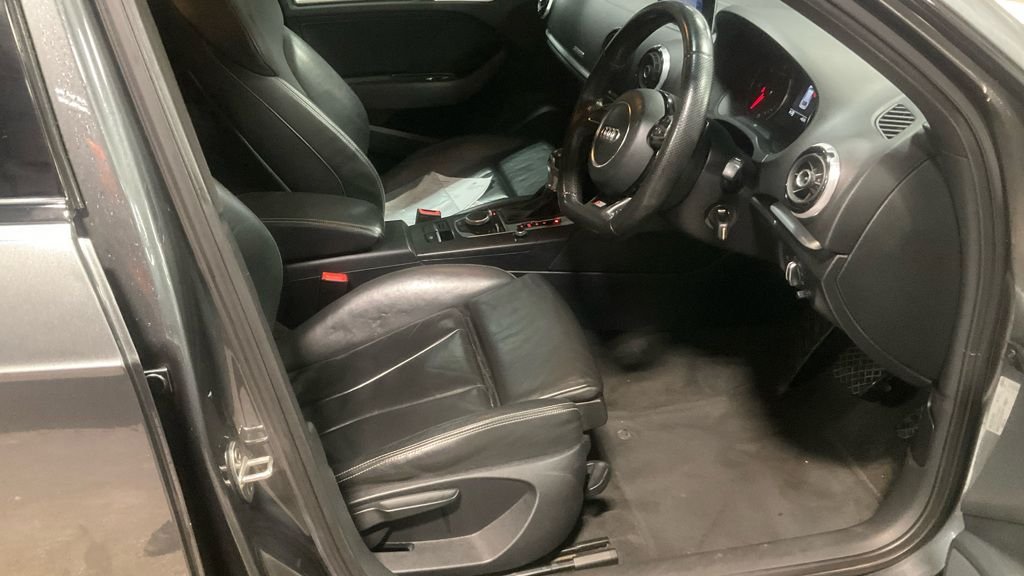 Used Audi A3 2014 for sale - 77792308: Photo 14