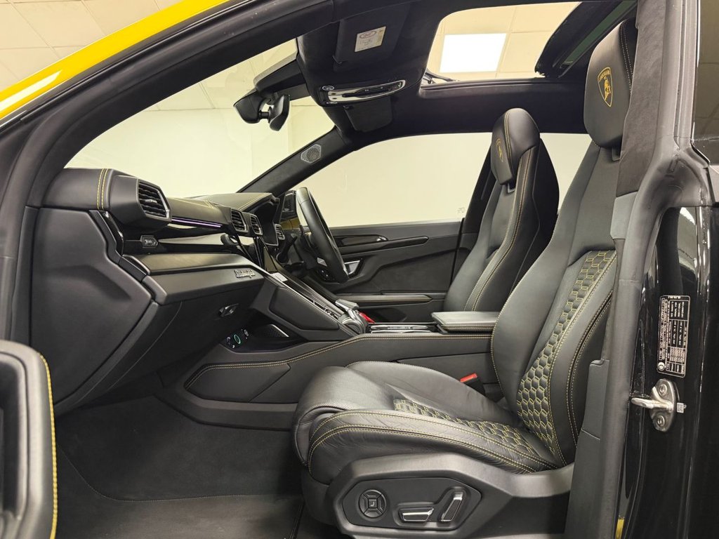 Used Lamborghini Urus 2021 for sale - 77521352: Photo 21