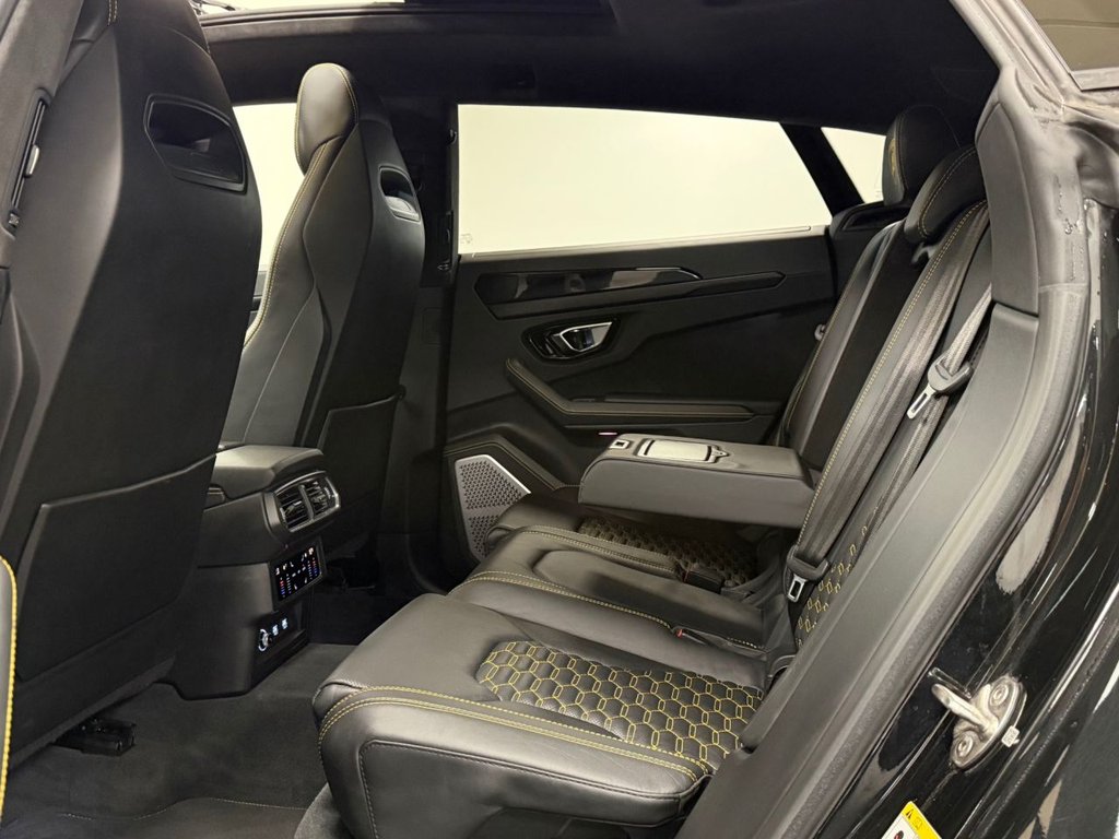 Used Lamborghini Urus 2021 for sale - 77521352: Photo 24