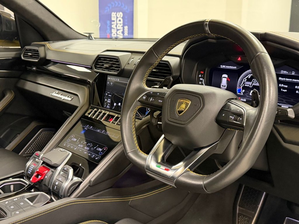 Used Lamborghini Urus 2021 for sale - 77521352: Photo 3