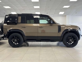Used Land Rover Defender 2022 for sale - 78955222: Photo