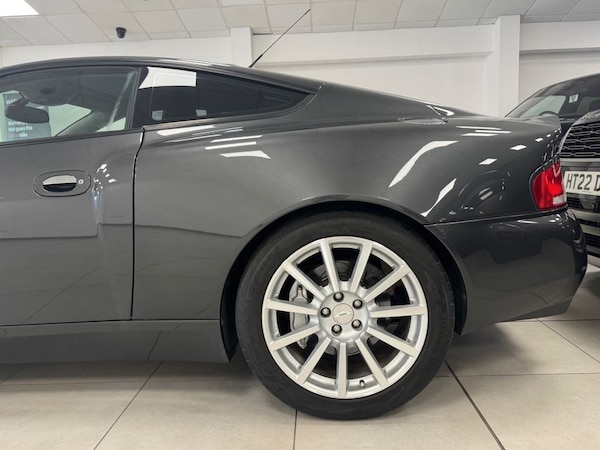 Used Aston Martin Vanquish 2006 for sale - 75648076: Photo 17