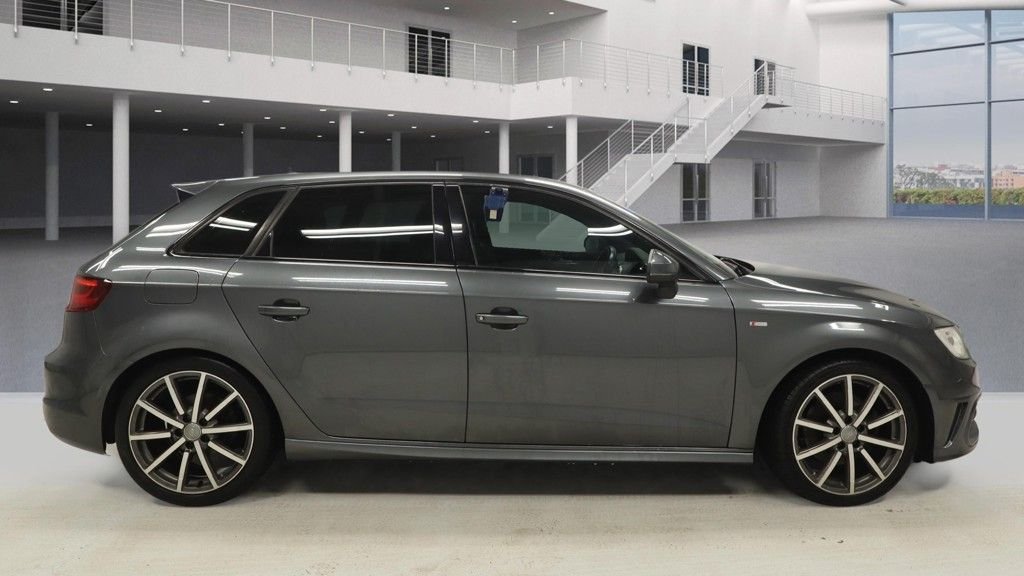 Used Audi A3 2014 for sale - 77048842: Photo 5