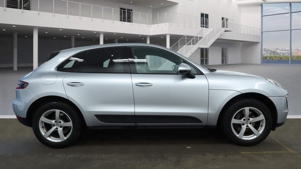 Used Porsche Macan 2016 for sale - 77576073: Photo 10