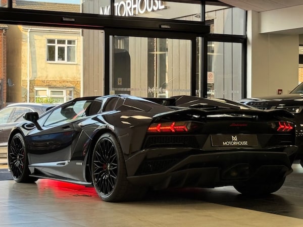 Used Lamborghini Aventador 2019 for sale - 75370488: Photo 2