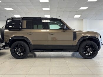 Used Land Rover Defender 2022 for sale - 78631776: Photo