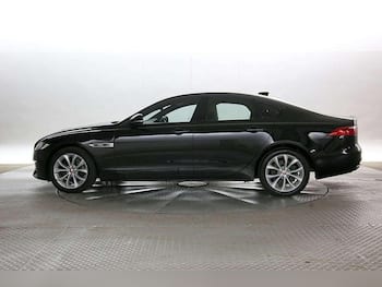 Used Jaguar XF 2019 for sale - 79822614: Photo