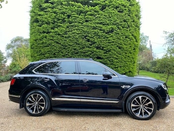 Used Bentley Bentayga 2019 for sale - 75602548: Photo
