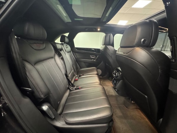 Used Bentley Bentayga 2019 for sale - 75602548: Photo 24