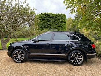Used Bentley Bentayga 2019 for sale - 75602548: Photo