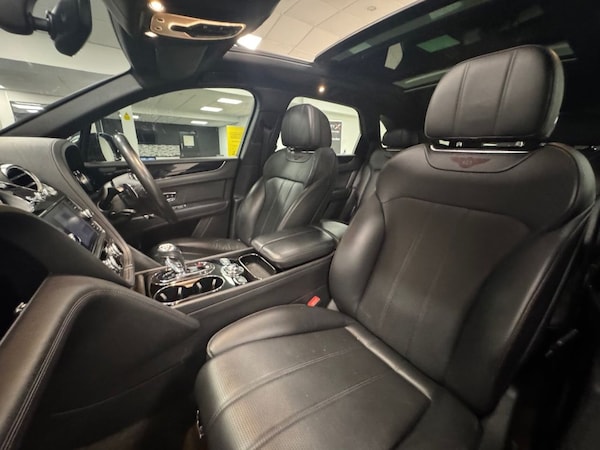 Used Bentley Bentayga 2019 for sale - 75602548: Photo 30