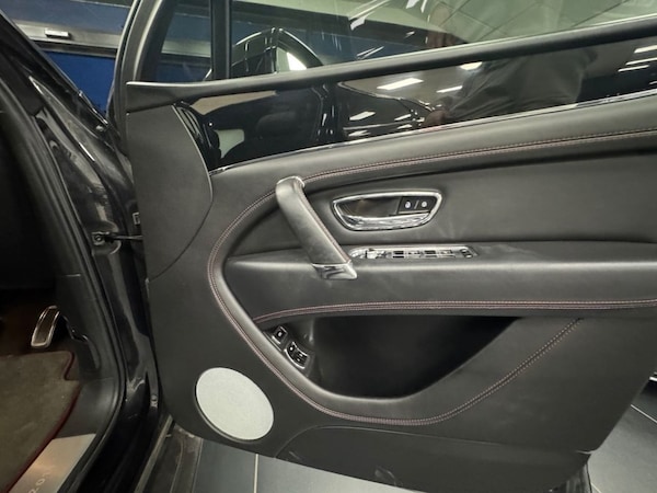 Used Bentley Bentayga 2019 for sale - 75602548: Photo 38