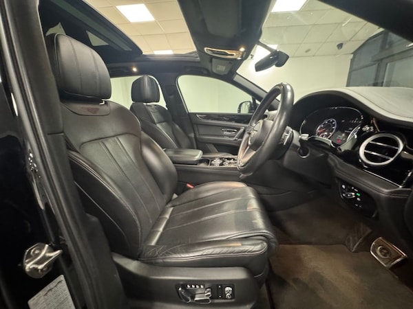Used Bentley Bentayga 2019 for sale - 75602548: Photo 3