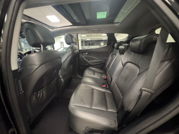 Used Hyundai Santa Fe 2015 for sale - 75648074: Photo 19