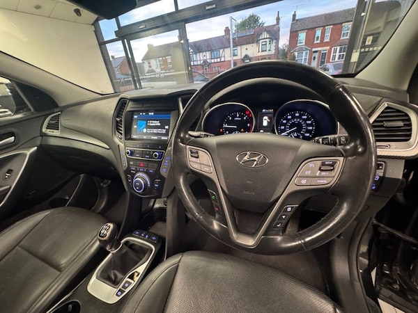 Used Hyundai Santa Fe 2015 for sale - 75648074: Photo 22