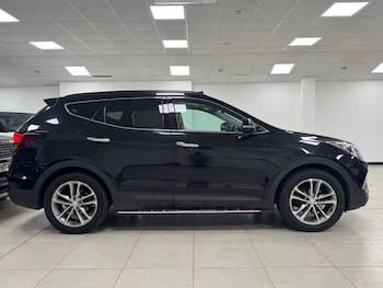 Used Hyundai Santa Fe 2015 for sale - 75648074: Photo