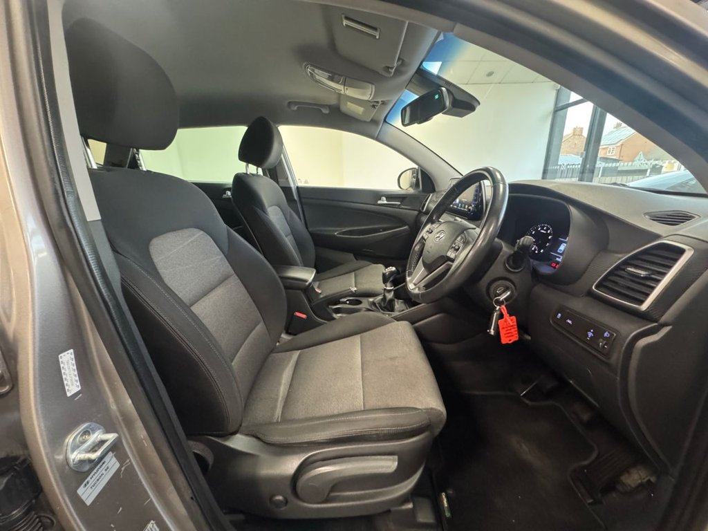 Used Hyundai TUCSON 2018 for sale - 76163231: Photo 3