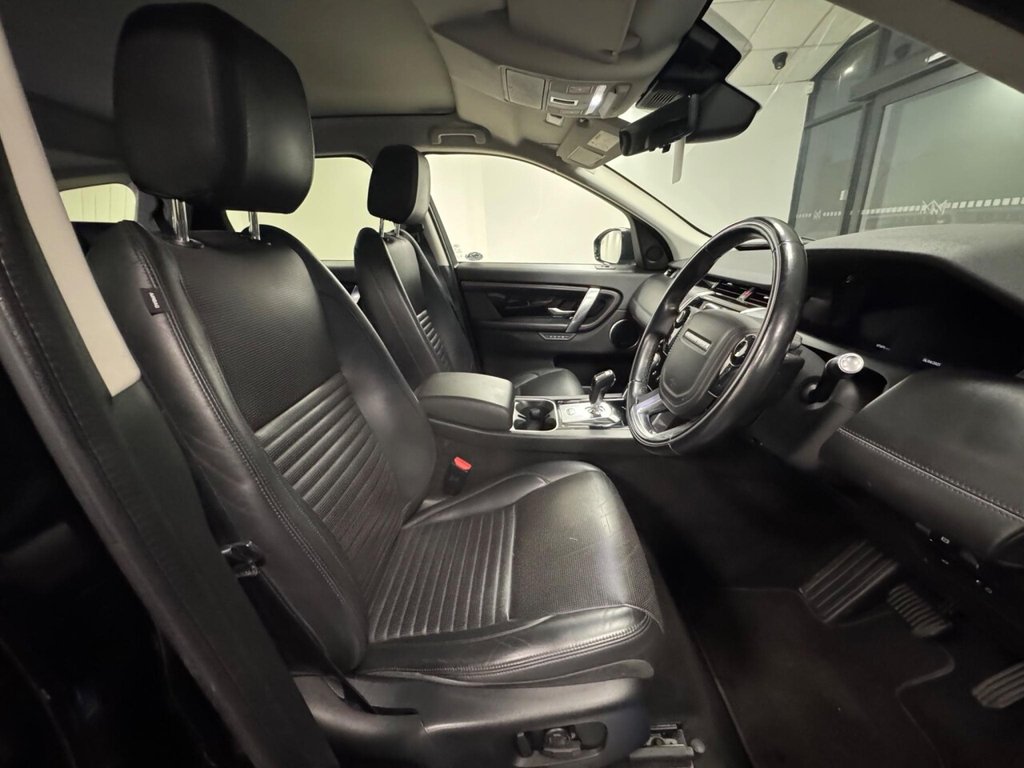 Used Land Rover Discovery Sport 2019 for sale - 76867529: Photo 3