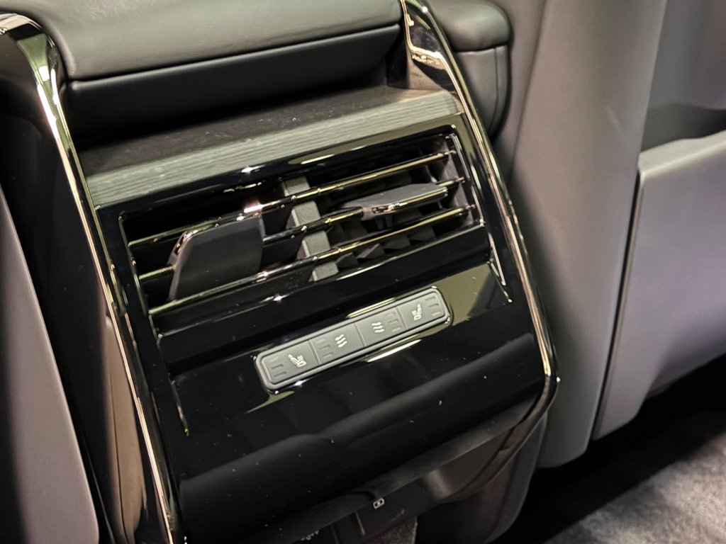 Used Land Rover Range Rover Sport 2023 for sale - 76788020: Photo 40