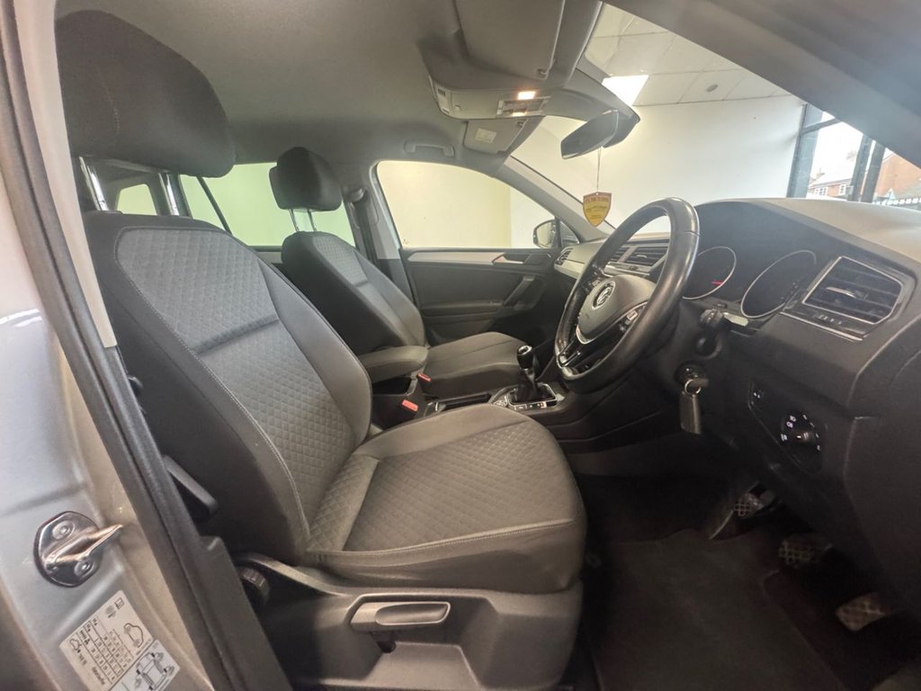 Used Volkswagen Tiguan 2017 for sale - 76163495: Photo 3