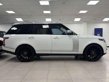 Used Land Rover Range Rover 2018 for sale - 78954903: Photo