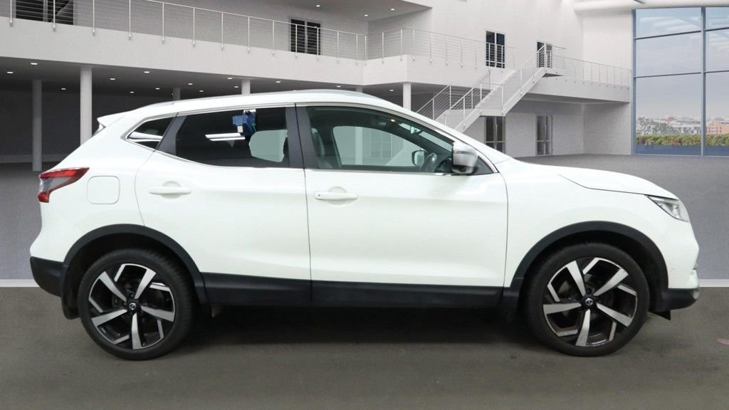 Used Nissan Qashqai 2018 for sale - 77048770: Photo 5