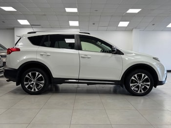 Used Toyota RAV4 2015 for sale - 78818444: Photo