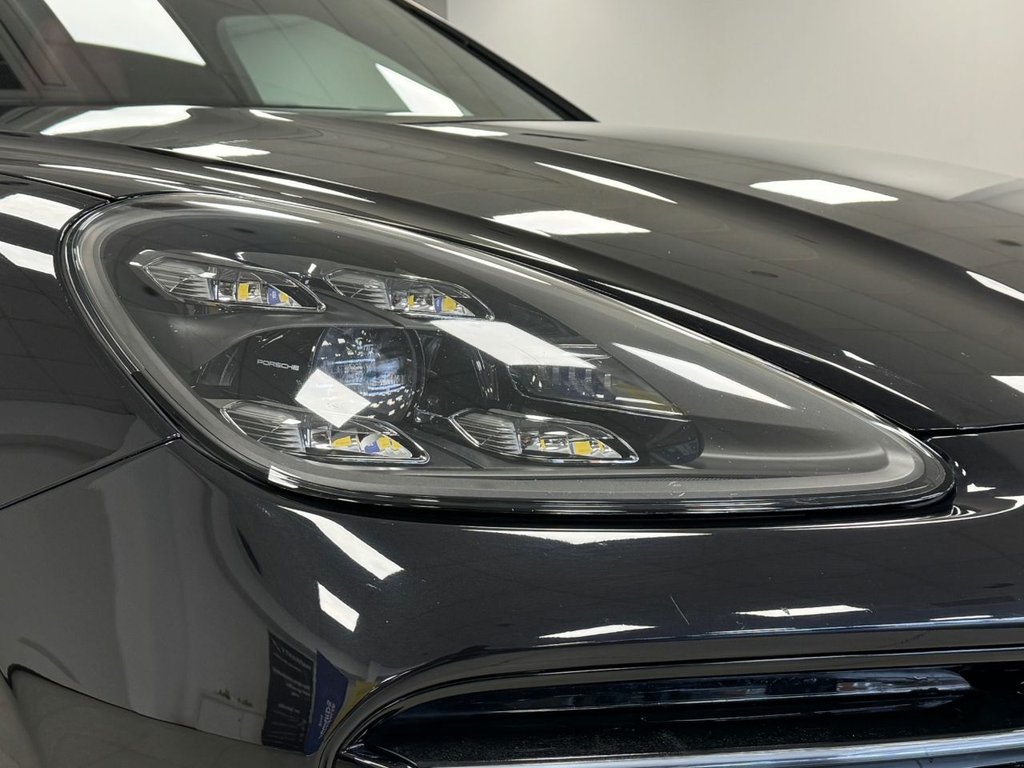 Used Porsche Cayenne 2018 for sale - 76552046: Photo 12