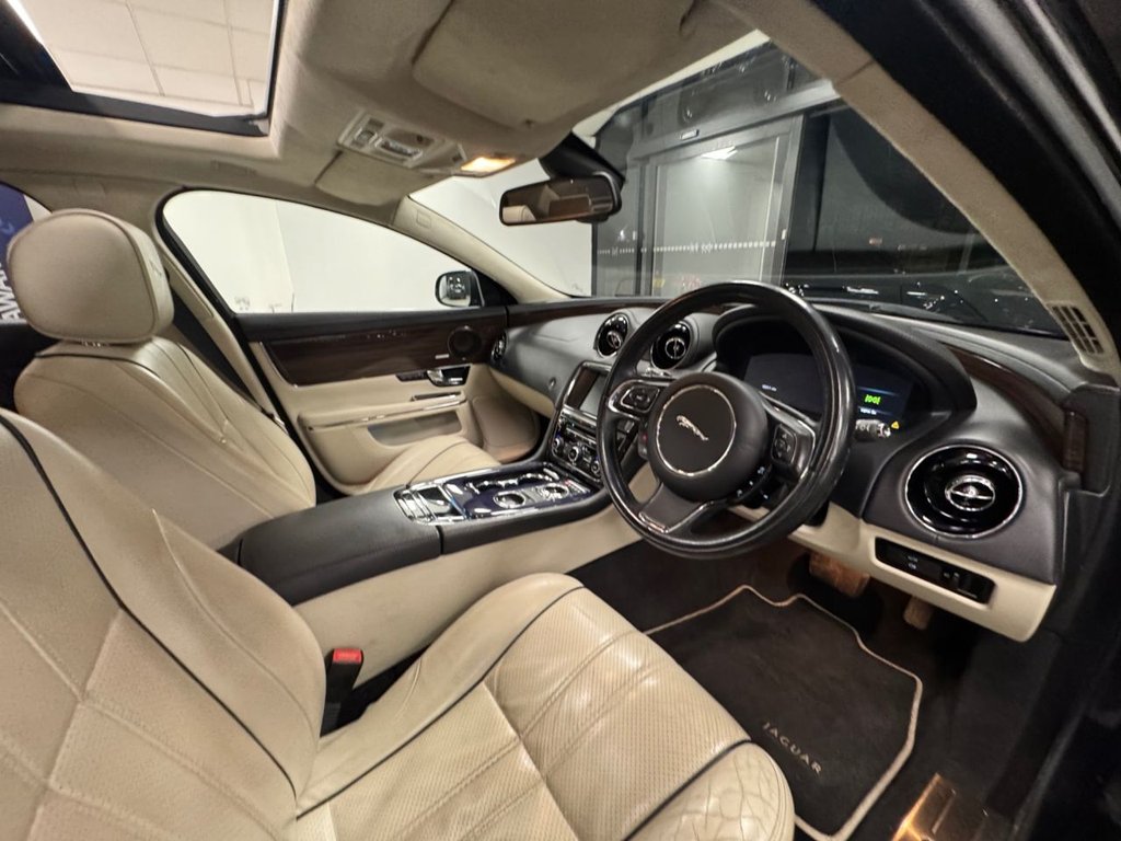 Used Jaguar XJ 2012 for sale - 77855523: Photo 16